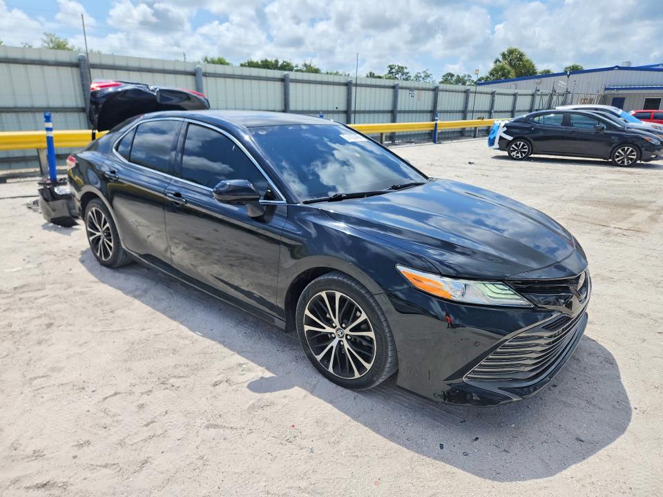 Продажа на аукционе авто 2018 Toyota Camry, vin: 4T1B11HKXJU111694, номер лота: 51433486