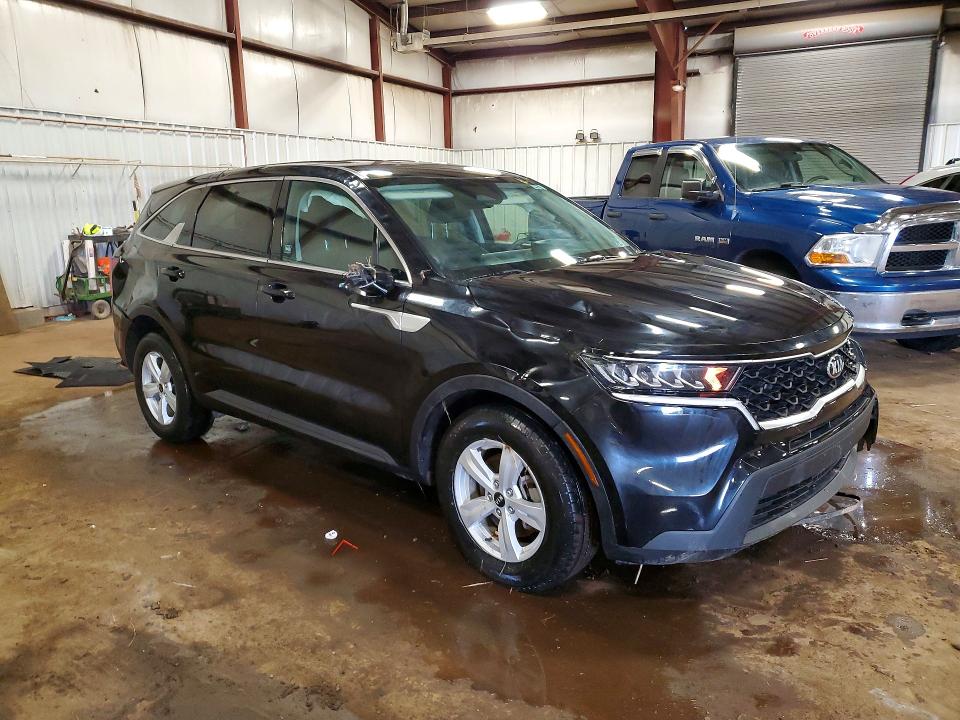48977136 :رقم المزاد ، 5XYRG4LC6MG023170 vin ، 2021 Kia Sorento مزاد بيع