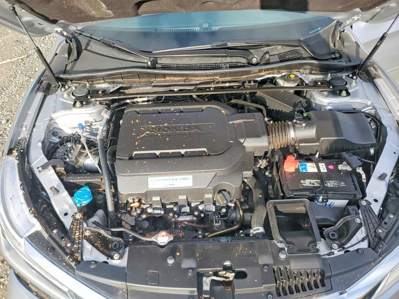 Продажа на аукционе авто 2017 Honda Accord, vin: 1HGCR3F95HA007222, номер лота: 50428396