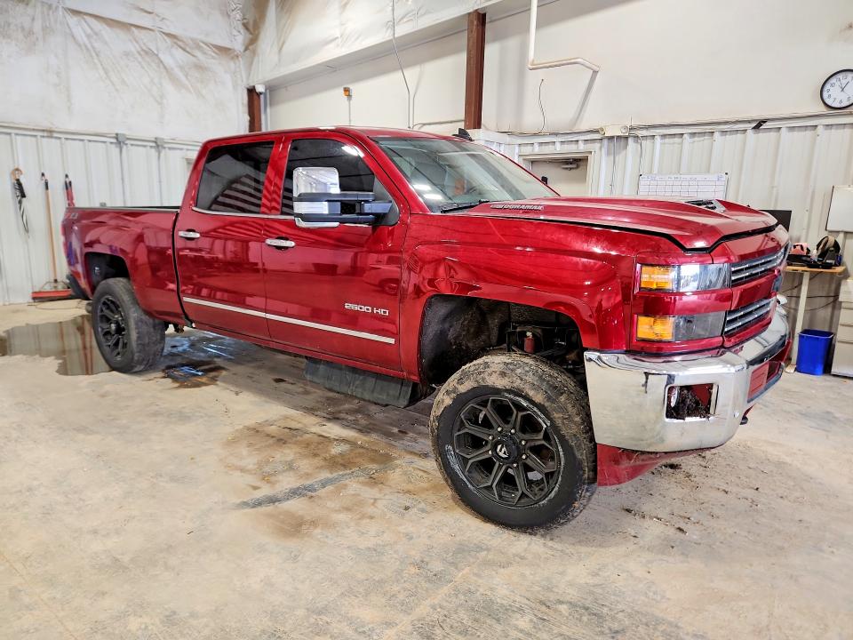 Продажа на аукционе авто 2018 Chevrolet Silverado, vin: 1GC1KWEY8JF202602, номер лота: 49612746