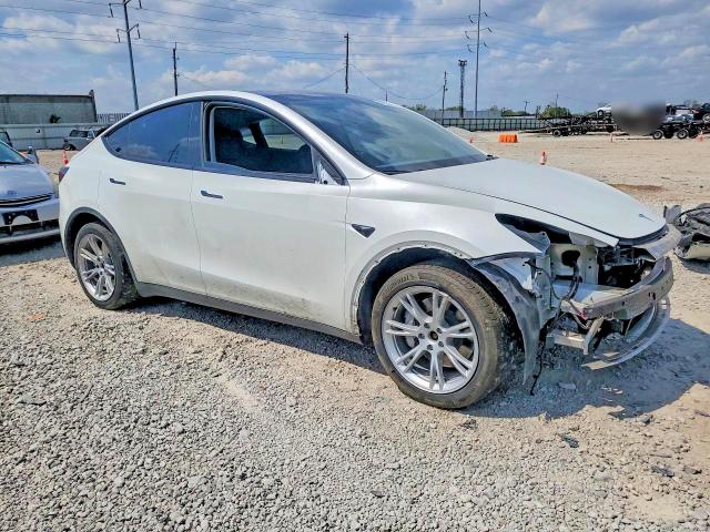 2024 Tesla Model Y მანქანა იყიდება აუქციონზე, vin: 7SAYGDEE0RF036055, აუქციონის ნომერი: 49975666