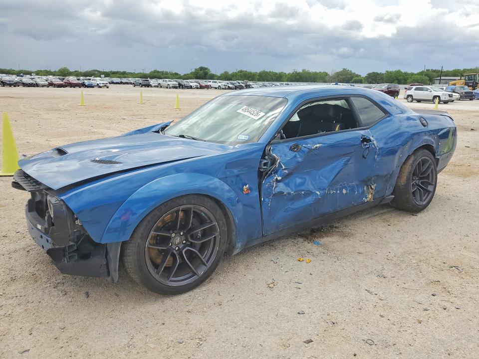49544526 :رقم المزاد ، 2C3CDZFJ4MH509634 vin ، 2021 Dodge Challenger مزاد بيع