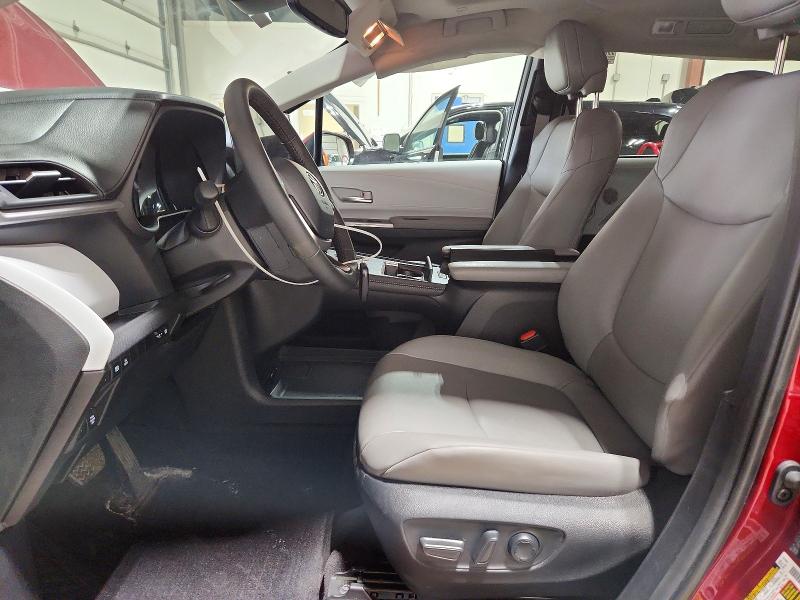 Продажа на аукционе авто 2025 Toyota Sienna, vin: 5TDJSKFC8SS205870, номер лота: 49245166