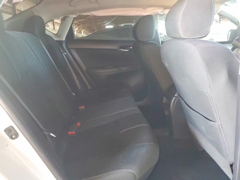49174586 :رقم المزاد ، 3N1AB7AP4JY258521 vin ، 2018 Nissan Sentra مزاد بيع