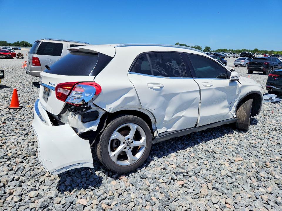 50083466 :رقم المزاد ، WDCTG4GB0JU000091 vin ، 2018 Mercedes-benz Gla مزاد بيع
