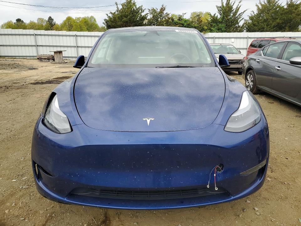 2024 Tesla Model Y მანქანა იყიდება აუქციონზე, vin: 7SAYGDEEXRF085814, აუქციონის ნომერი: 50926376