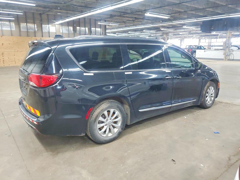 Продаж на аукціоні авто 2019 Chrysler Pacifica, vin: 2C4RC1BG3KR577340, номер лоту: 41896006