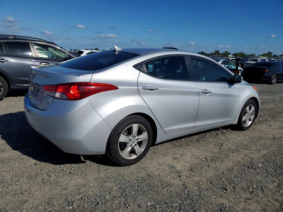 49936596 :رقم المزاد ، KMHDH4AE7DU510397 vin ، 2013 Hyundai Elantra مزاد بيع