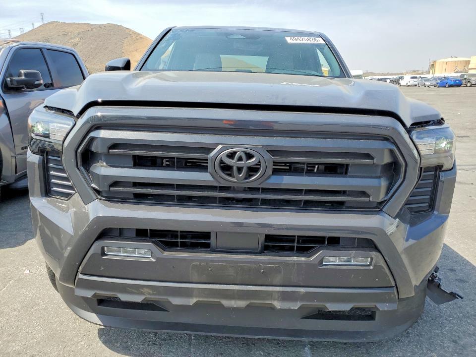 2025 Toyota Tacoma მანქანა იყიდება აუქციონზე, vin: 3TMLB5JN2SM138220, აუქციონის ნომერი: 49425836