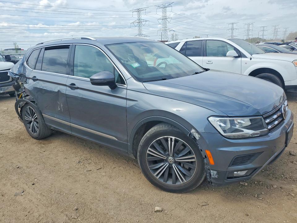 50956956 :رقم المزاد ، 3VV2B7AX0JM030669 vin ، 2018 Volkswagen Tiguan مزاد بيع