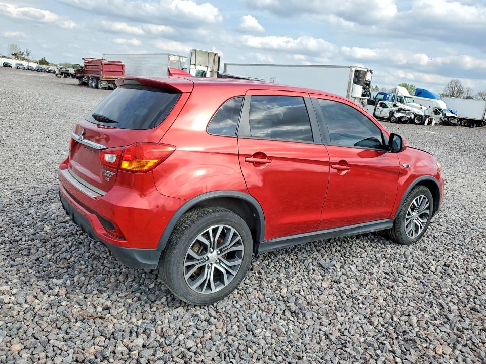 49884326 :رقم المزاد ، JA4AP3AW7JU023543 vin ، 2018 Mitsubishi Outlander Sport مزاد بيع