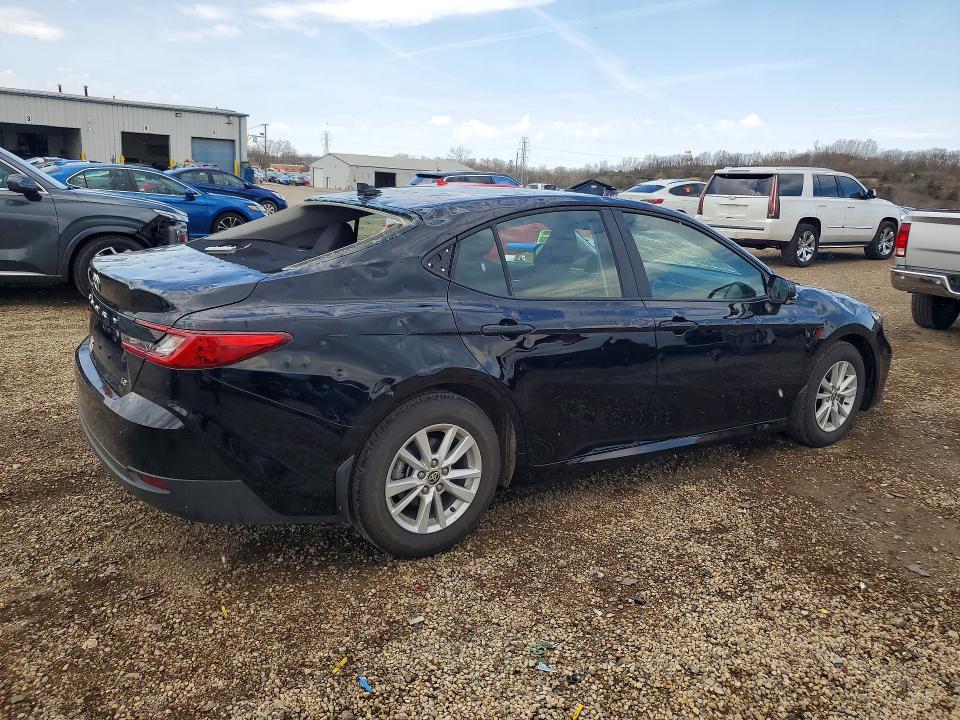 2026 Toyota Camry მანქანა იყიდება აუქციონზე, vin: 4T1DAACK8TU661351, აუქციონის ნომერი: 49390526