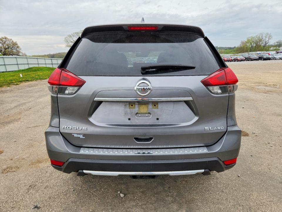 2017 Nissan Rogue მანქანა იყიდება აუქციონზე, vin: JN8AT2MV8HW017834, აუქციონის ნომერი: 51443766