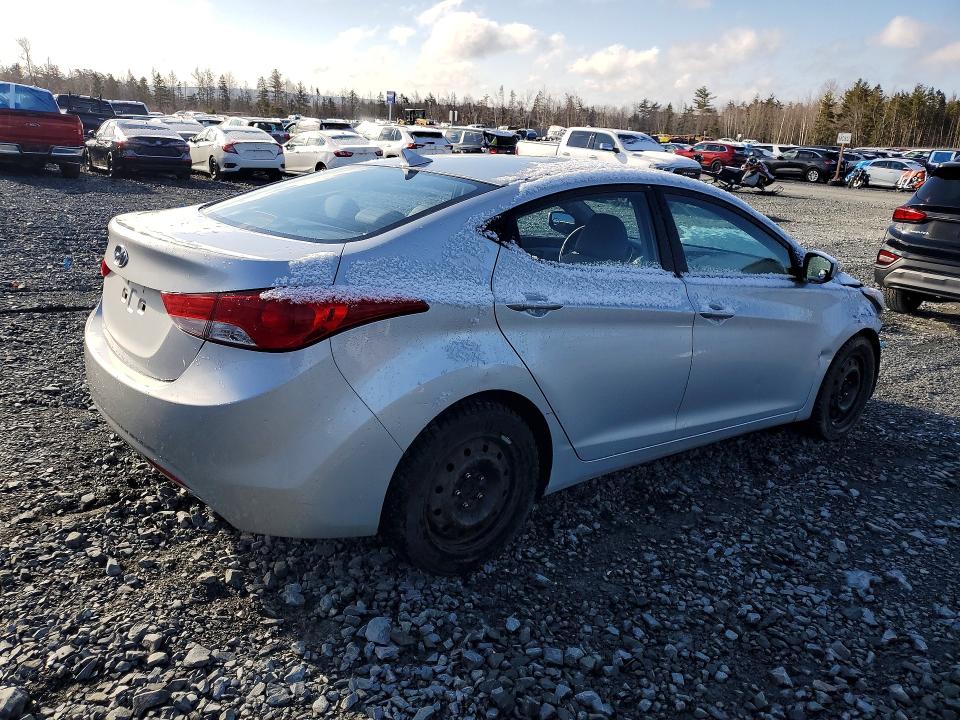 Продажа на аукционе авто 2013 Hyundai Elantra Gls 4dr, vin: 5NPDH4AE7DH361147, номер лота: 48144356