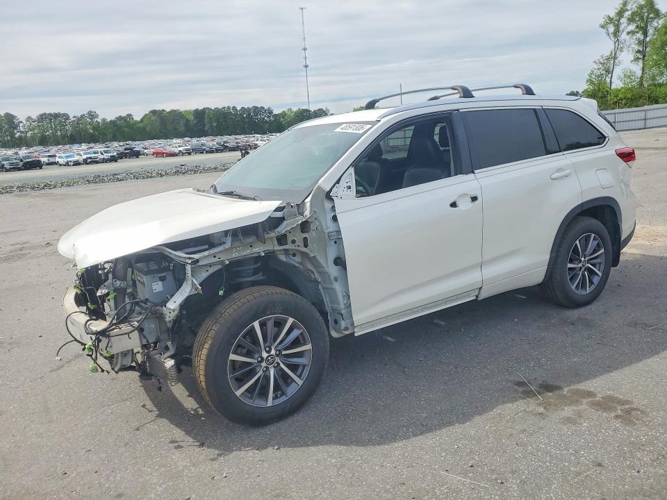 2018 Toyota Highlander Xle Awd მანქანა იყიდება აუქციონზე, vin: 5TDJZRFH0JS543083, აუქციონის ნომერი: 48591806