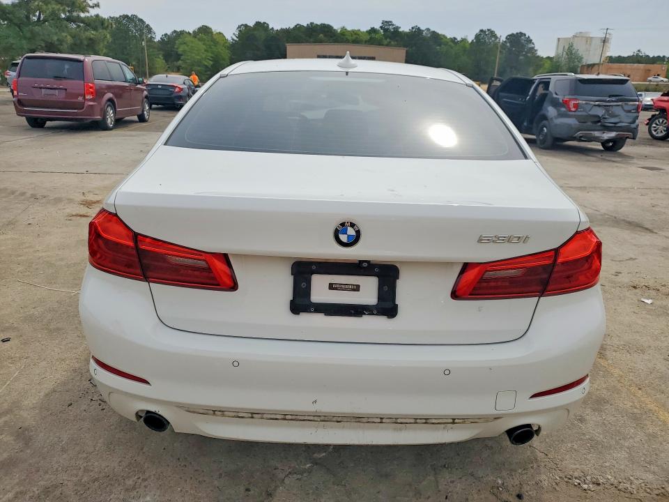 48873546 :رقم المزاد ، WBAJA5C5XJWA56712 vin ، 2018 Bmw 530 مزاد بيع