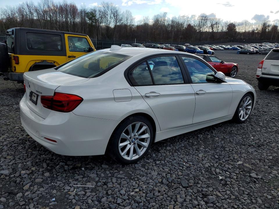 2018 Bmw 320 მანქანა იყიდება აუქციონზე, vin: WBA8A3C5XJA488276, აუქციონის ნომერი: 48666806