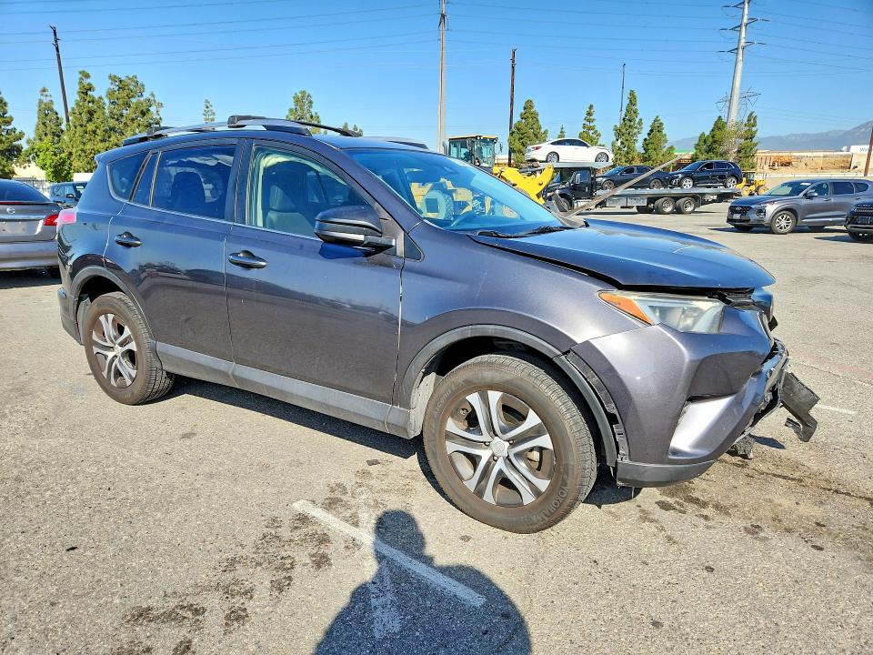 Auction sale of the 2017 Toyota Rav4, vin: JTMZFREV2HJ108169, lot number: 51664796