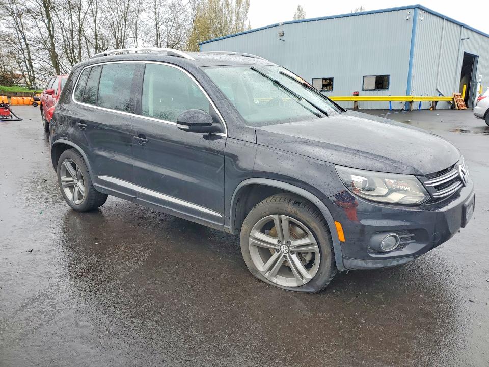 48351326 :رقم المزاد ، WVGUV7AX3HK012971 vin ، 2017 Volkswagen Tiguan مزاد بيع