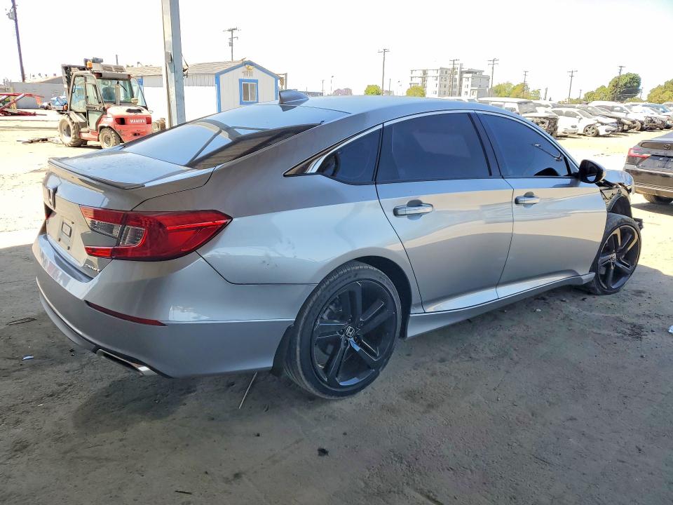 51013396 :رقم المزاد ، 1HGCV1F33KA145490 vin ، 2019 Honda Accord مزاد بيع