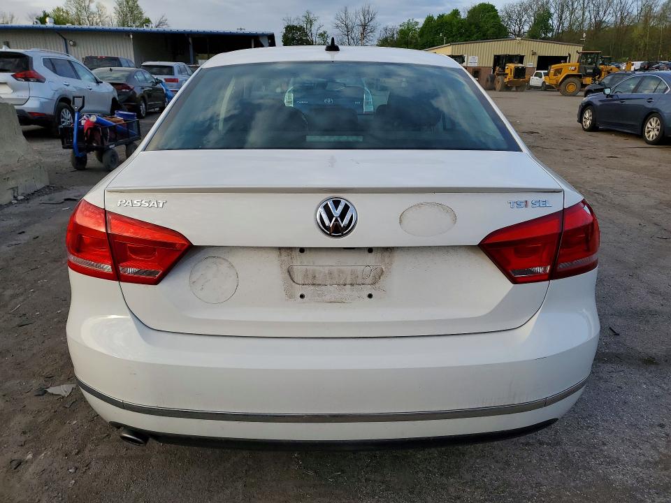 Продажа на аукционе авто 2015 Volkswagen Passat, vin: 1VWCT7A31FC062940, номер лота: 51328086