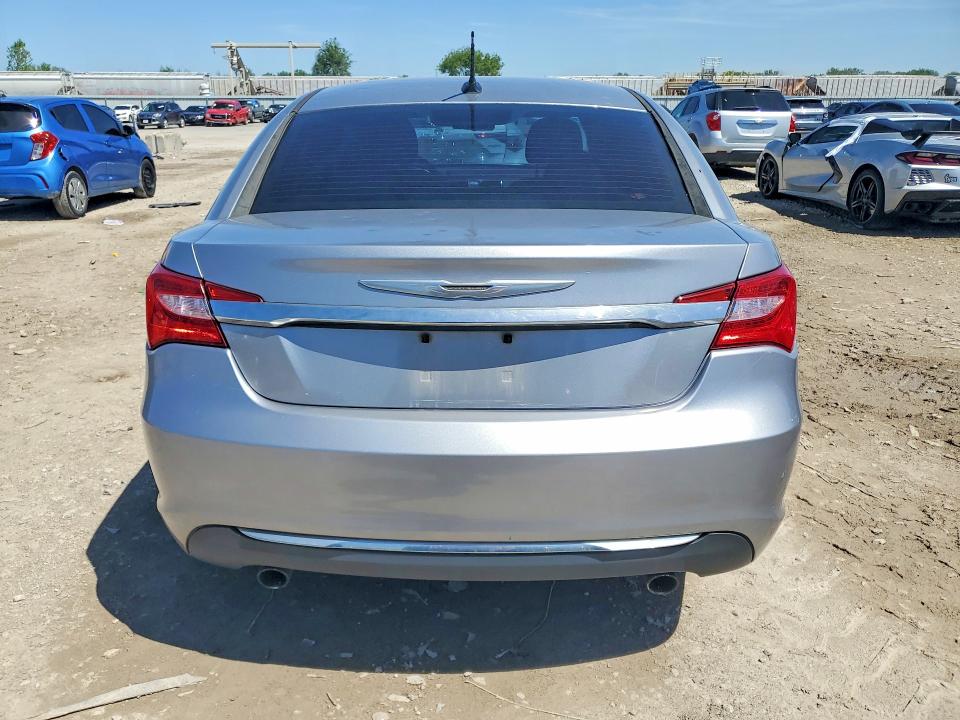2014 Chrysler 200 მანქანა იყიდება აუქციონზე, vin: 1C3CCBAG5EN101559, აუქციონის ნომერი: 51196926