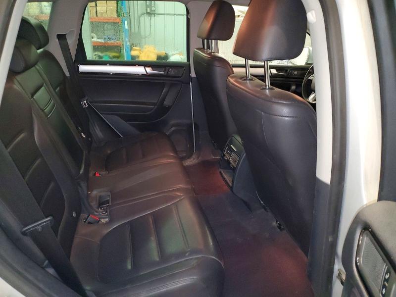 49778976 :رقم المزاد ، WVGEP9BP3DD013285 vin ، 2013 Volkswagen Touareg مزاد بيع