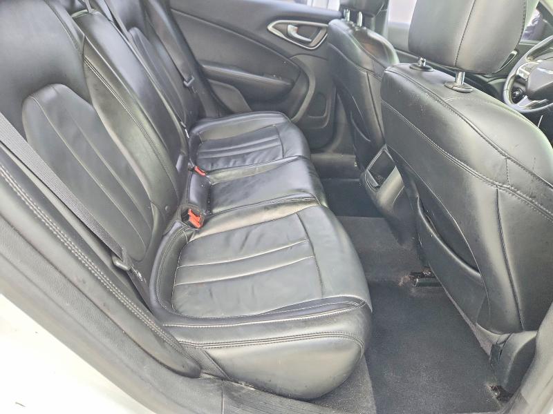 49667646 :رقم المزاد ، 1C3CCCAB0GN182340 vin ، 2016 Chrysler 200 مزاد بيع