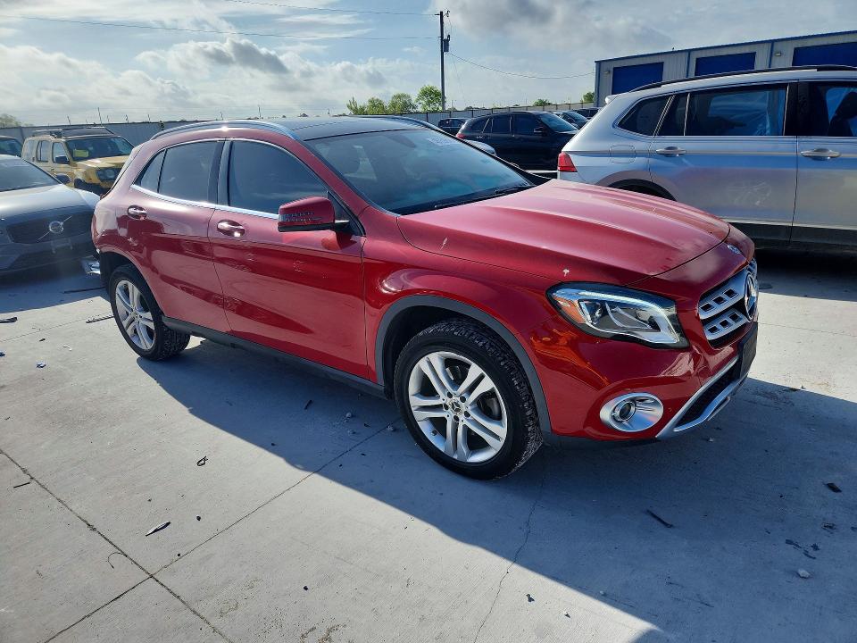 48759636 :رقم المزاد ، WDCTG4GB0KU011660 vin ، 2019 Mercedes-benz Gla مزاد بيع