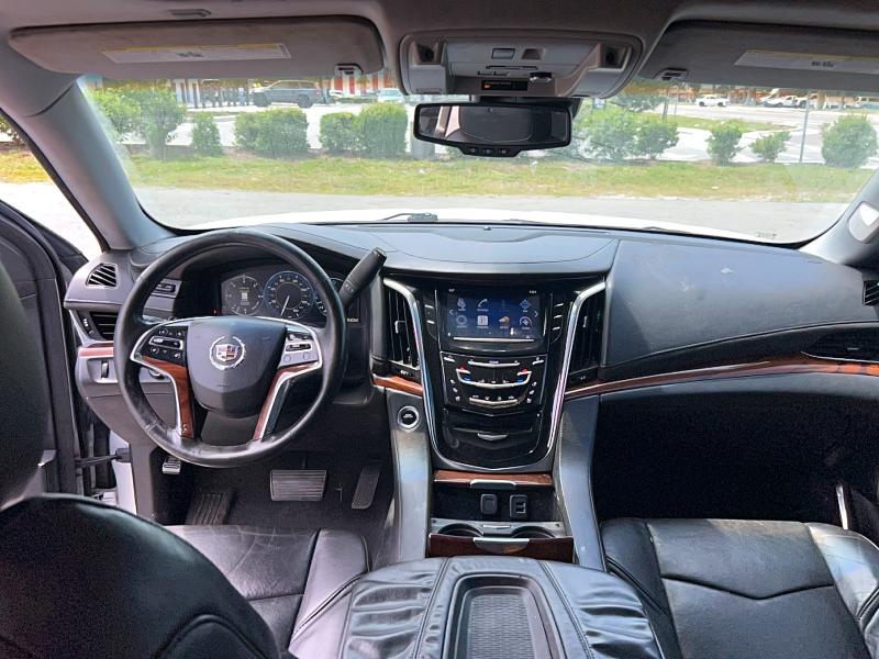 Продажа на аукционе авто 2015 Cadillac Escalade, vin: 1GYS4BKJ7FR302897, номер лота: 52178726
