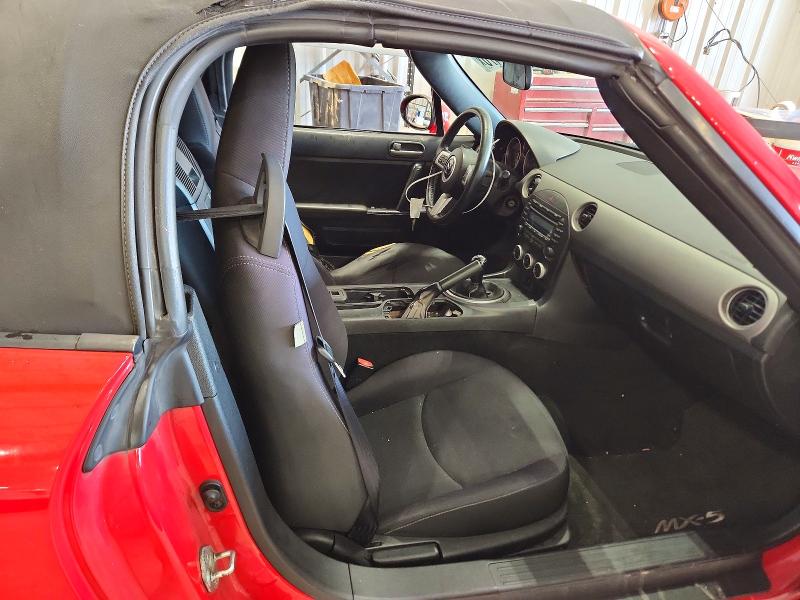 49756476 :رقم المزاد ، JM1NC2JF6B0213811 vin ، 2011 Mazda Mx-5 Miata مزاد بيع