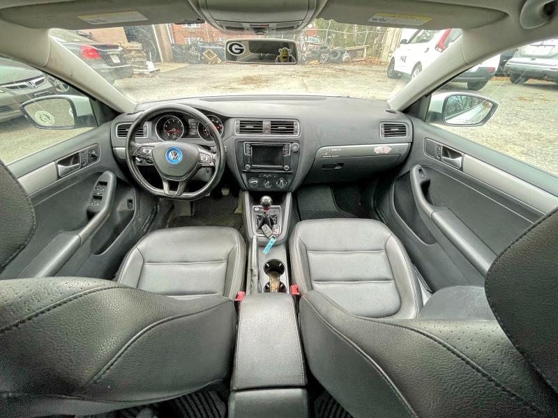 49979746 :رقم المزاد ، 3VWB67AJ5HM364931 vin ، 2017 Volkswagen Jetta مزاد بيع