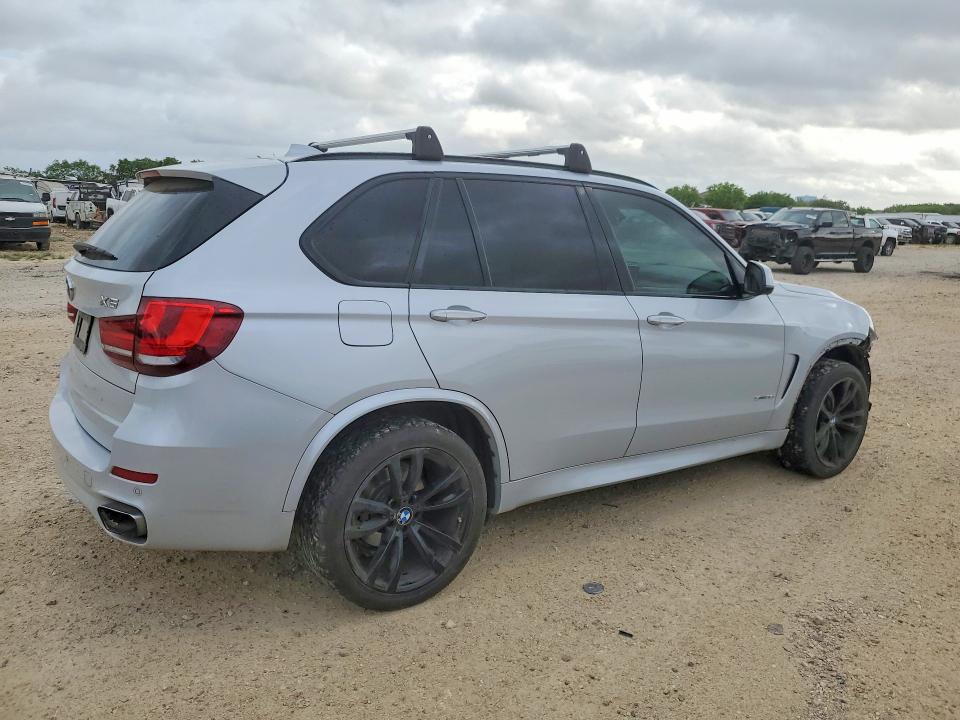 48566726 :رقم المزاد ، 5UXKR2C35H0X03443 vin ، 2017 Bmw X5 مزاد بيع