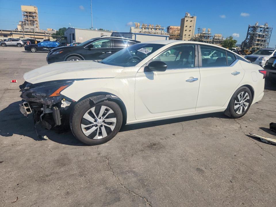 2024 Nissan Altima მანქანა იყიდება აუქციონზე, vin: 1N4BL4BV2RN422244, აუქციონის ნომერი: 50331946
