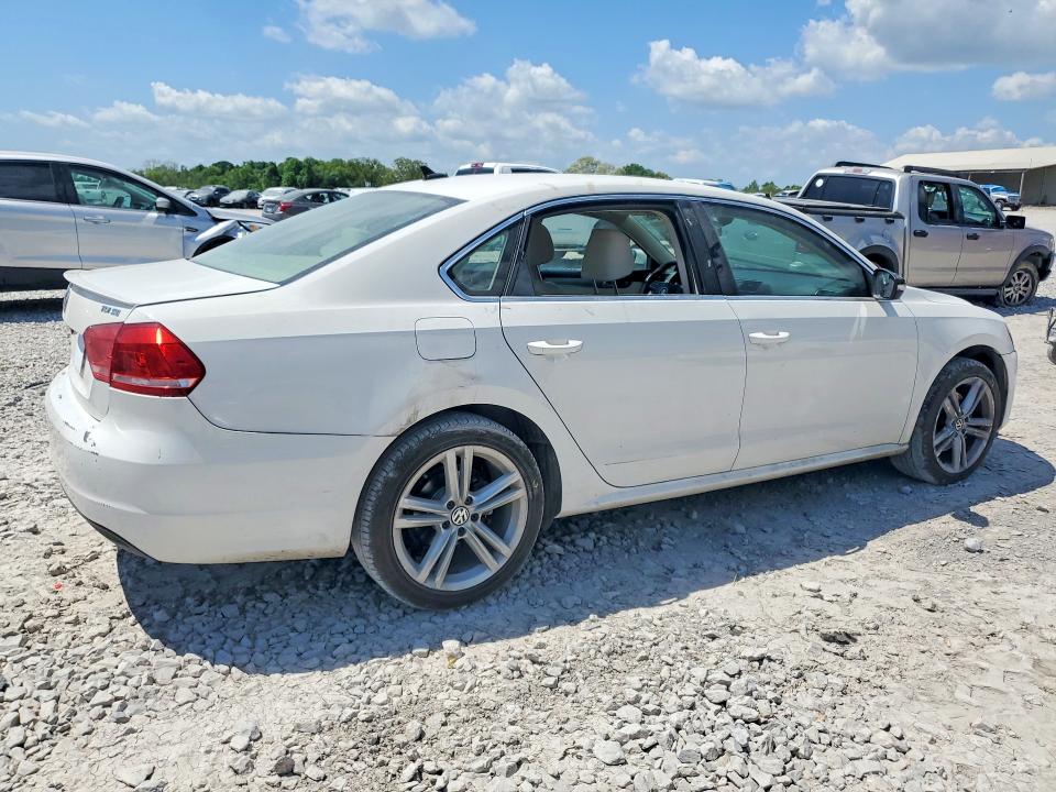 50061646 :رقم المزاد ، 1VWBN7A31EC073943 vin ، 2014 Volkswagen Passat مزاد بيع
