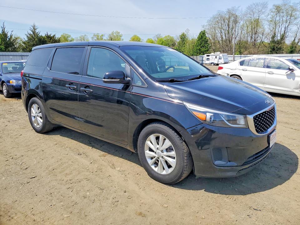 51142646 :رقم المزاد ، KNDMB5C12J6395763 vin ، 2018 Kia Sedona مزاد بيع