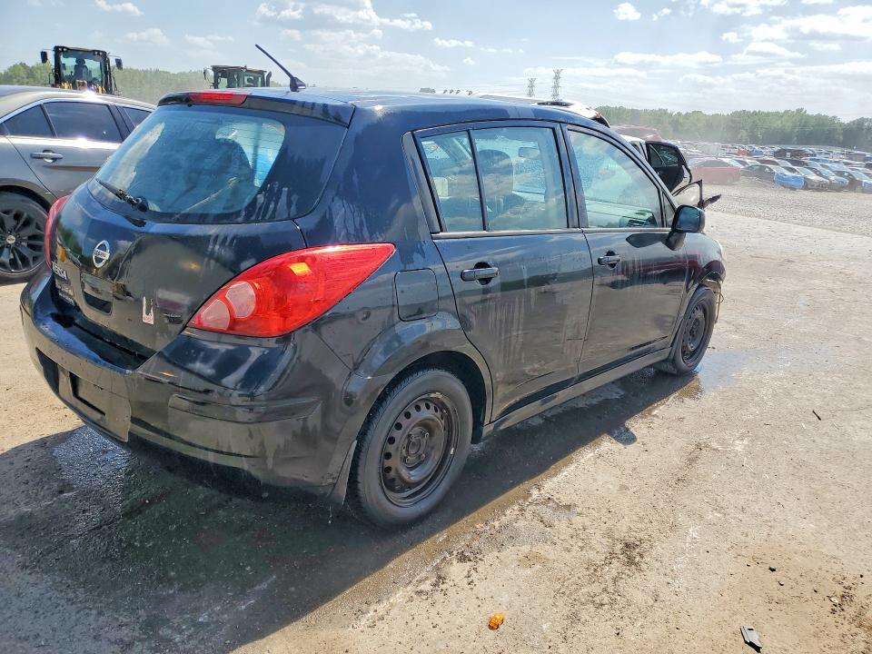 50781676 :رقم المزاد ، 3N1BC1CP2BL487497 vin ، 2011 Nissan Versa مزاد بيع