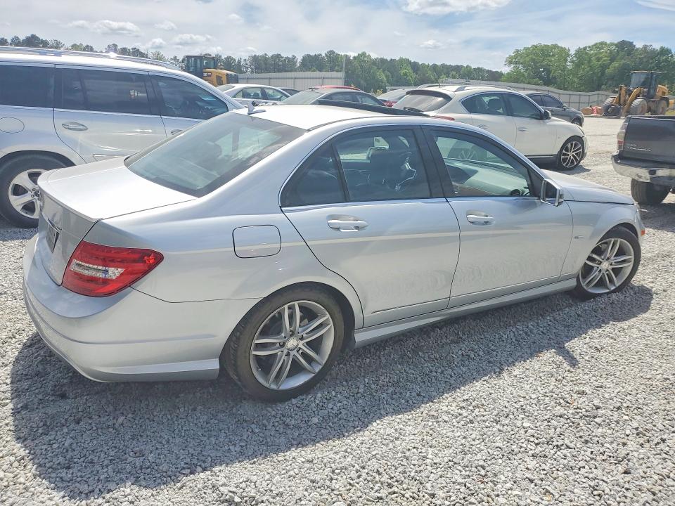 Продажа на аукционе авто 2012 Mercedes-benz C, vin: WDDGF4HBXCR210461, номер лота: 49766586