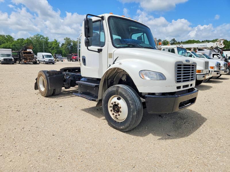 47087646 :رقم المزاد ، 3AKBCYFE2LDLV4429 vin ، 2020 Freightliner M2 مزاد بيع