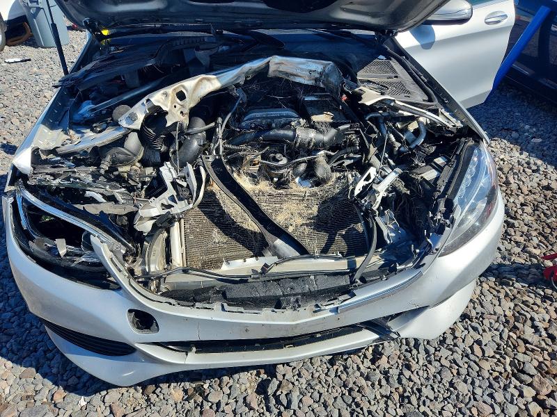 50450566 :رقم المزاد ، 55SWF4KB2FU032066 vin ، 2015 Mercedes-benz C مزاد بيع