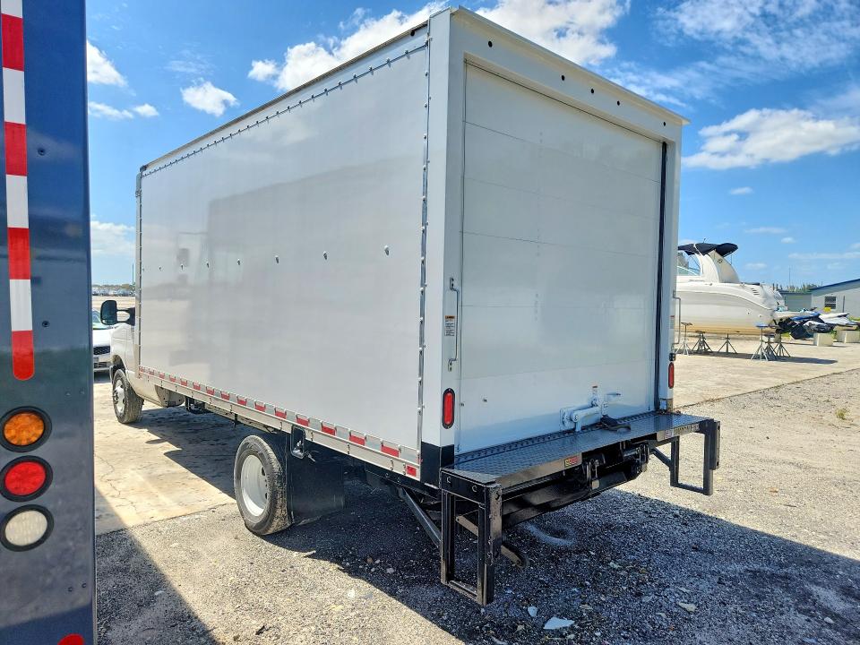 2022 Ford Econoline მანქანა იყიდება აუქციონზე, vin: 1FDXE4FN5NDC09840, აუქციონის ნომერი: 50319516