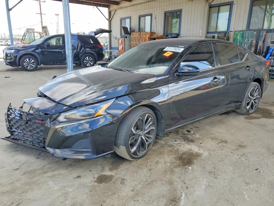 51173926 :رقم المزاد ، 1N4BL4CW1PN362347 vin ، 2023 Nissan Altima مزاد بيع