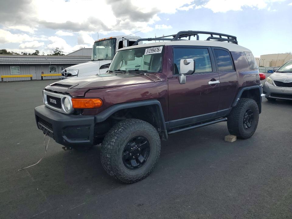 51299476 :رقم المزاد ، JTEBU11F270049180 vin ، 2007 Toyota Fj Cruiser مزاد بيع