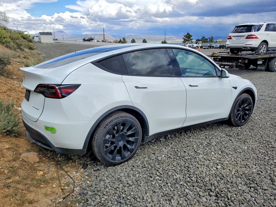 Продажа на аукционе авто 2023 Tesla Model Y, vin: 7SAYGDEEXPA101472, номер лота: 49671876