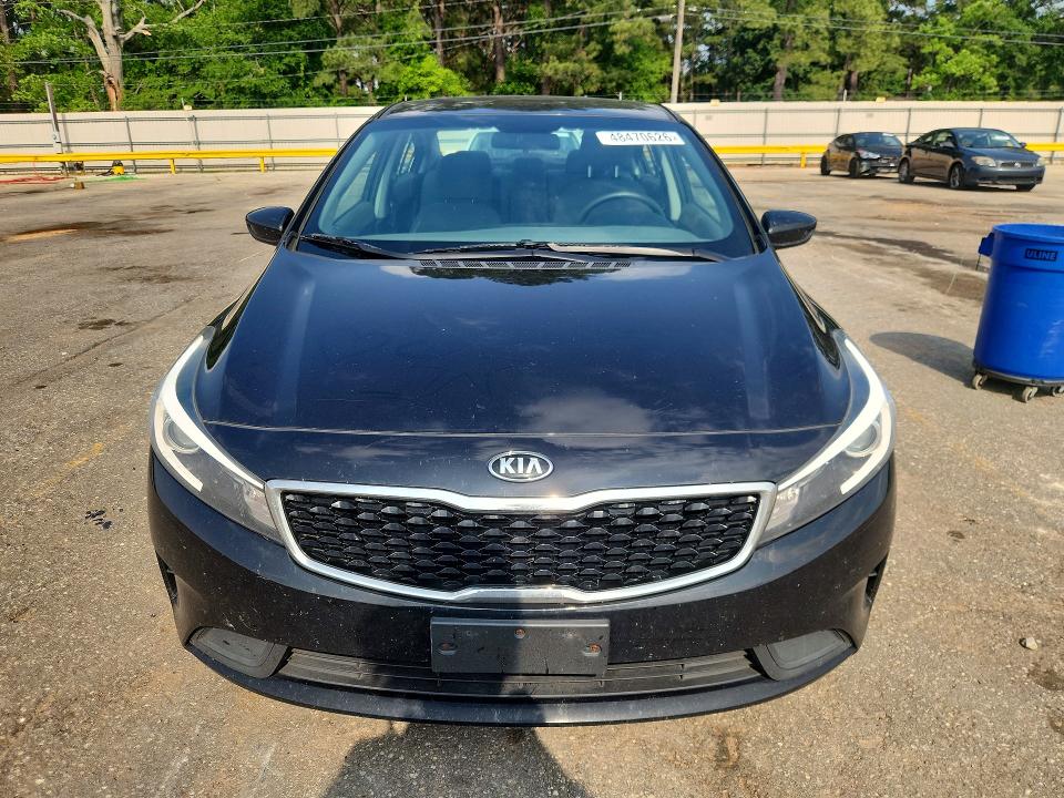 48470626 :رقم المزاد ، 3KPFL4A79JE220136 vin ، 2018 Kia Forte مزاد بيع