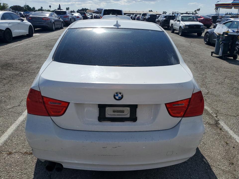 51146816 :رقم المزاد ، WBAPH5G52BNM80986 vin ، 2011 Bmw 328 مزاد بيع