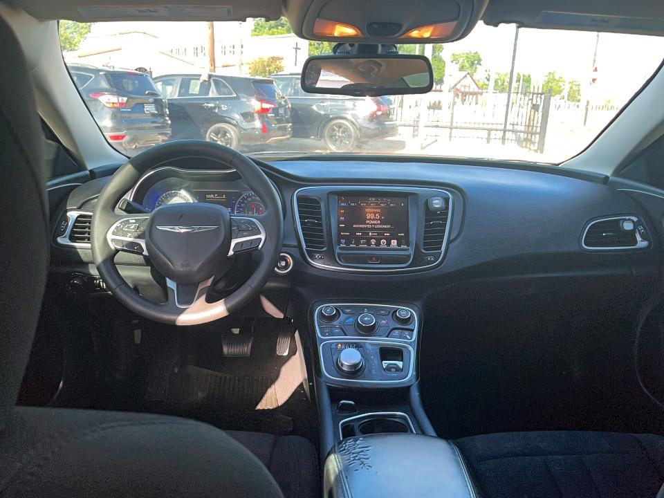 Продаж на аукціоні авто 2016 Chrysler 200, vin: 1C3CCCABXGN172625, номер лоту: 49504816