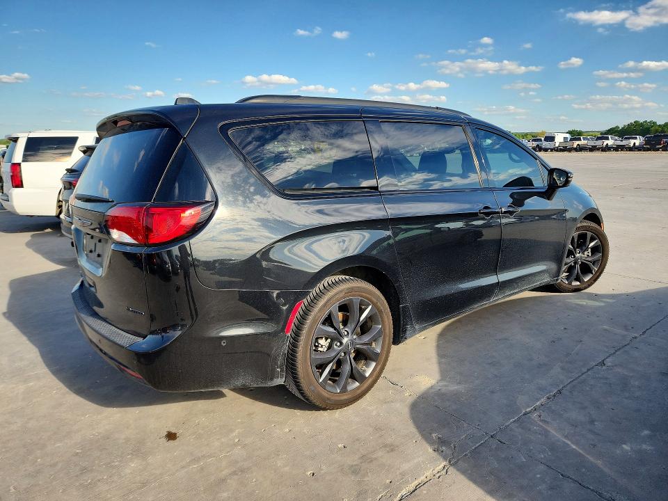 2018 Chrysler Pacifica მანქანა იყიდება აუქციონზე, vin: 2C4RC1GG5JR361870, აუქციონის ნომერი: 49344226