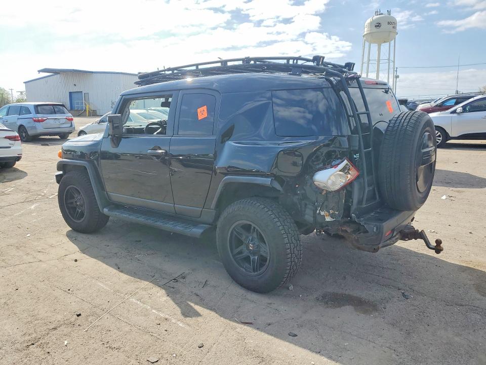 51369506 :رقم المزاد ، JTEBU4BF7AK084616 vin ، 2010 Toyota Fj Cruiser مزاد بيع