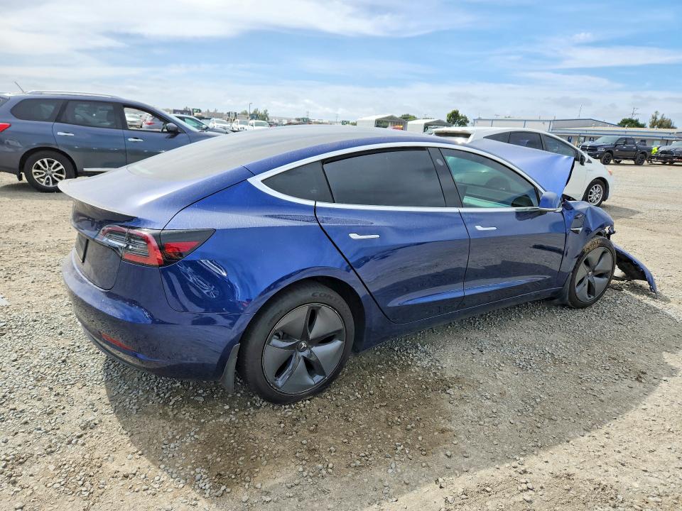 Продажа на аукционе авто 2019 Tesla Model 3, vin: 5YJ3E1EA6KF301964, номер лота: 50348276